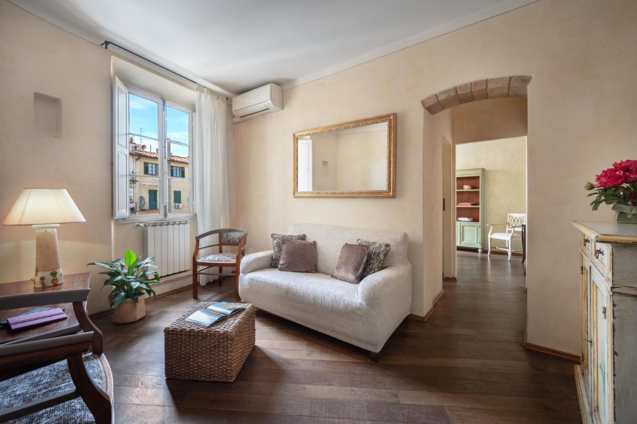 Chiara Five Senses Apartment ฟลอเรนซ์ ภายนอก รูปภาพ